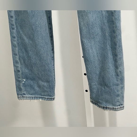 Abercrombie & Fitch Women’s 90s Slim Jeans 30x34 Light Wash Distressed Vintage - Picture 3 of 5